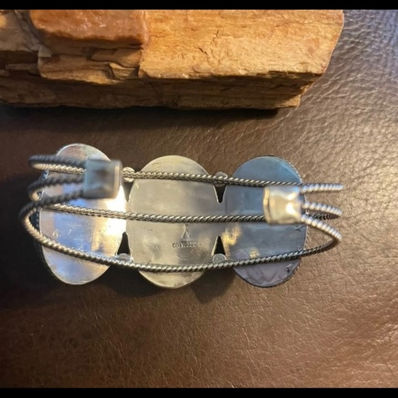 Sterling Sterling White Horse Cuff - Picture 4 of 5